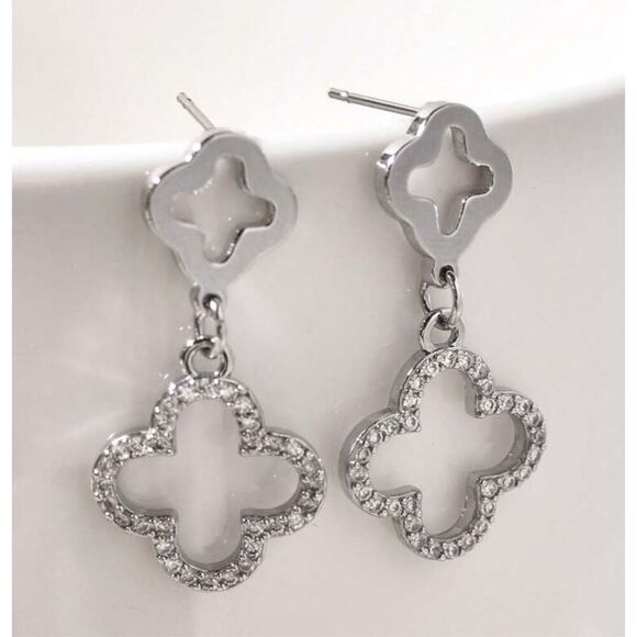 4 Leaf Clover Earrings - Picture 1 of 9